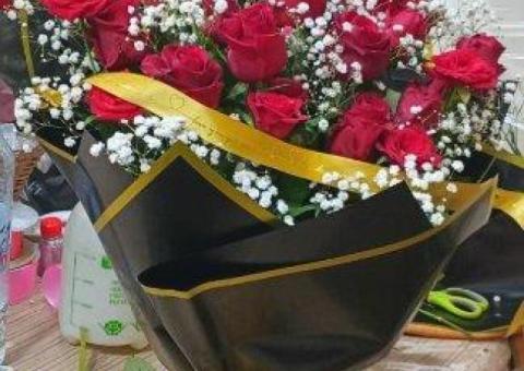 Bouquet de fleur rouge - cadeau d'anniversaire